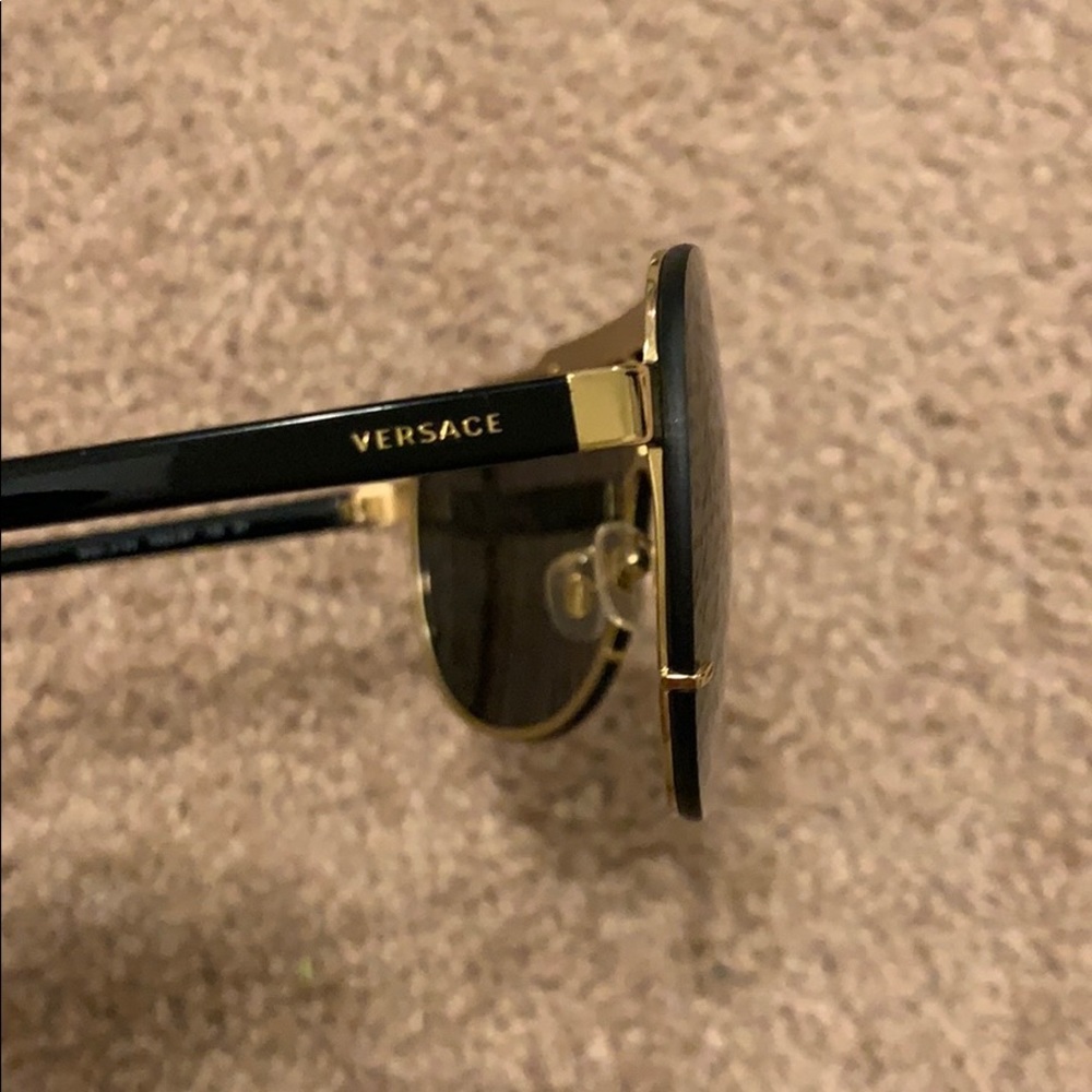 Versace sunglasses - Picture 2 of 9